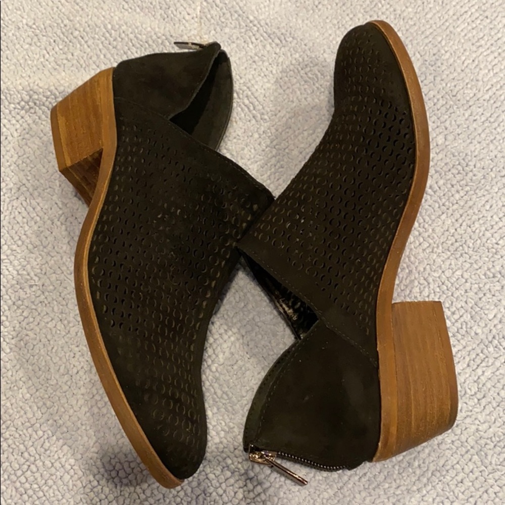 Vince Camuto dress shoes